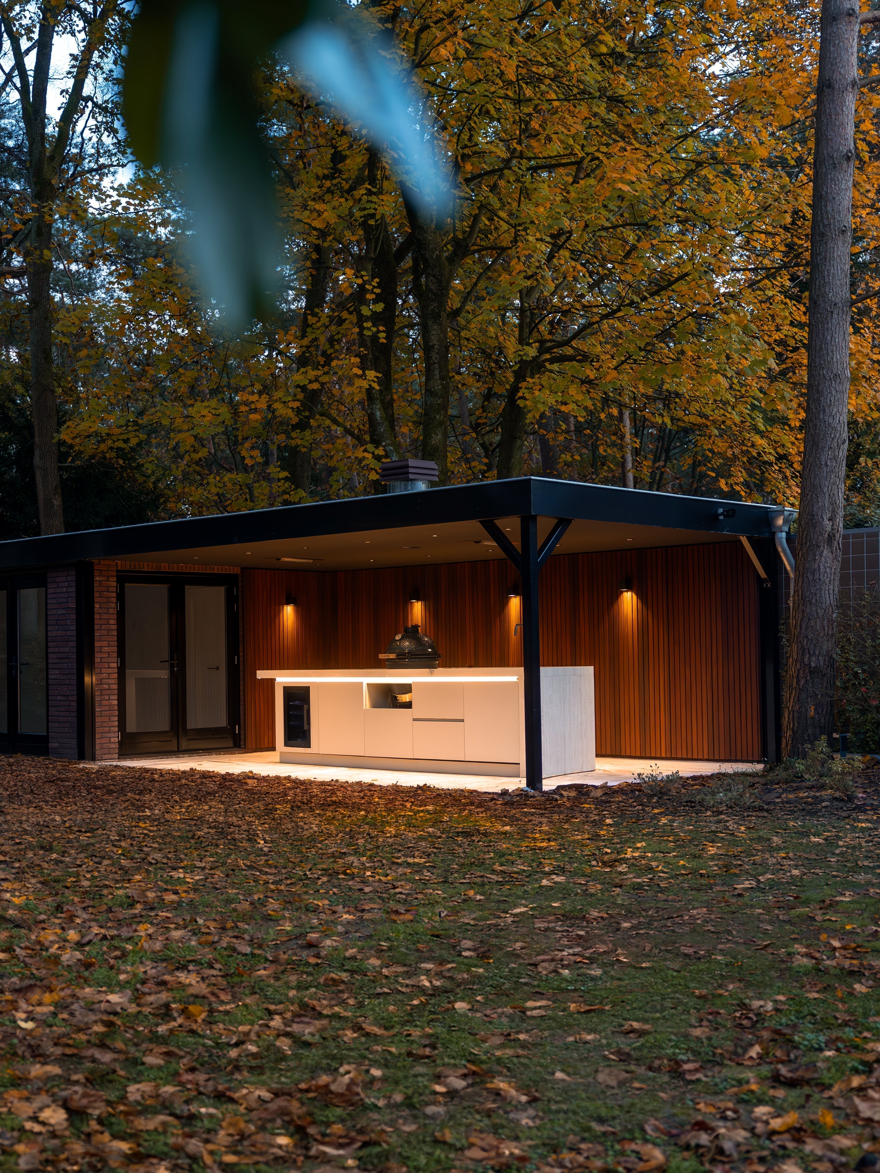 Buiten koken in de herfst: zo geniet je het hele seizoen van je tuin