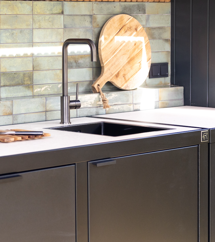 Sink and Tap Gun Metal